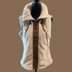 KUHL Oatmeal Color Zipper Vest Size M